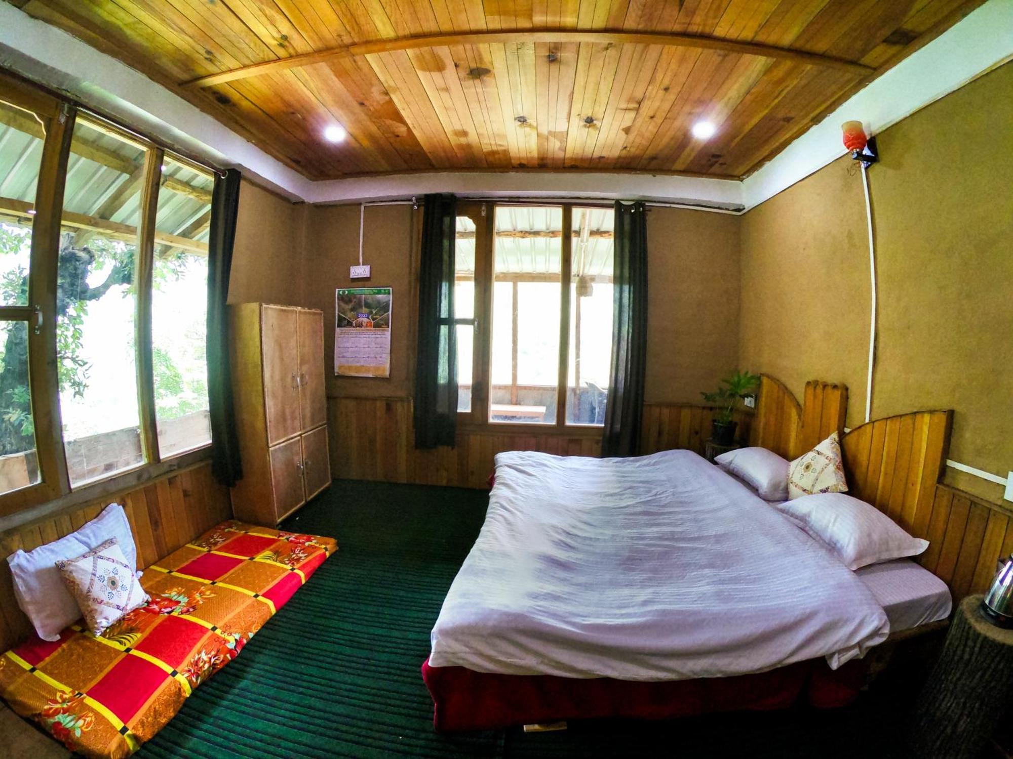 Tirthan Ecostay Gushaini Exterior photo