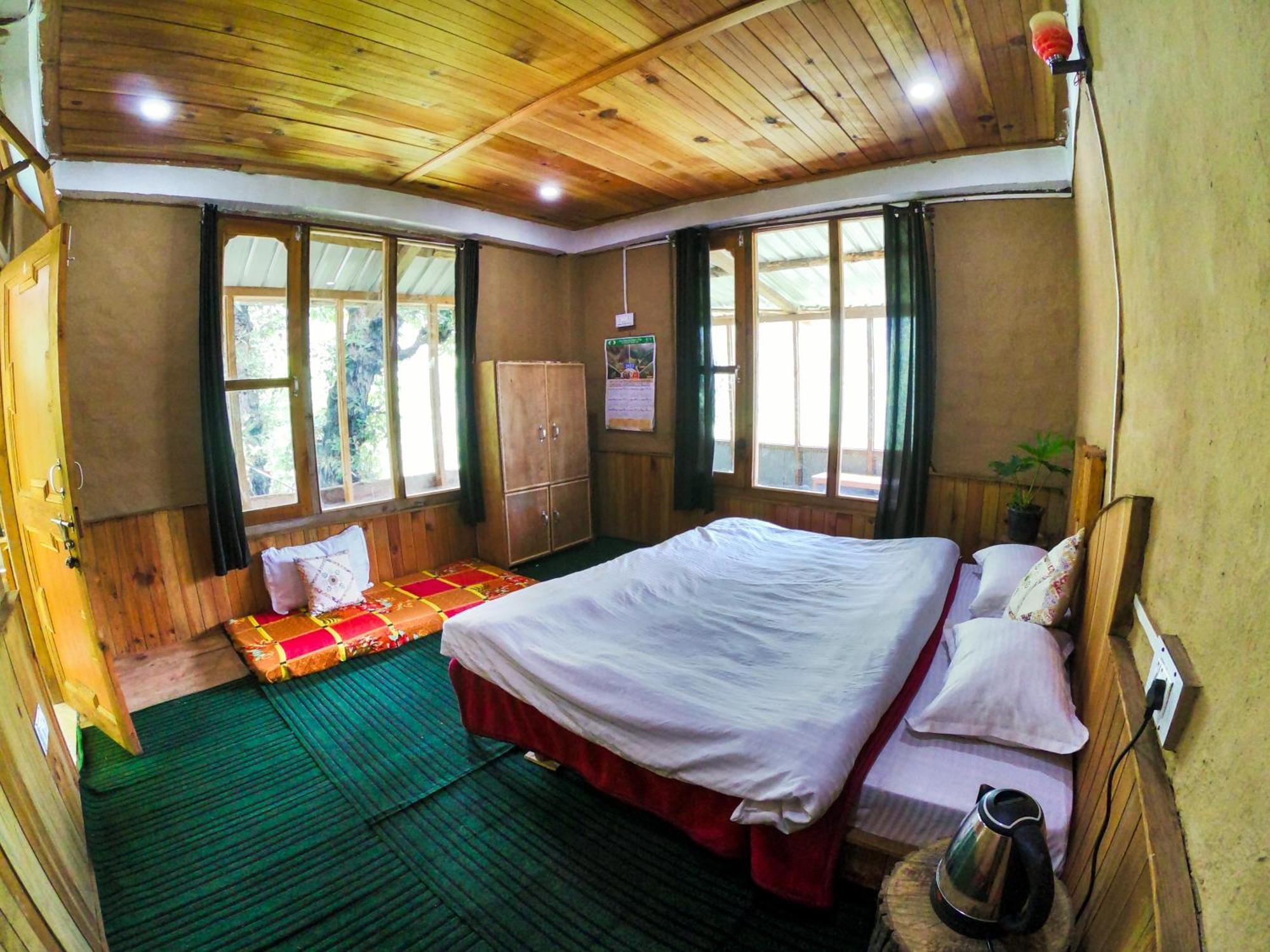 Tirthan Ecostay Gushaini Exterior photo